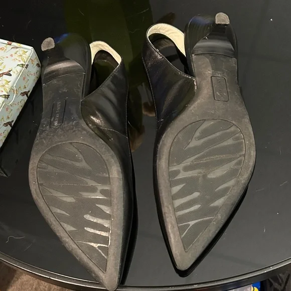 Anne Klein Black Pointed Toe Slingback kitten Heels.  Worn a couple of times. - Picture 6 of 7